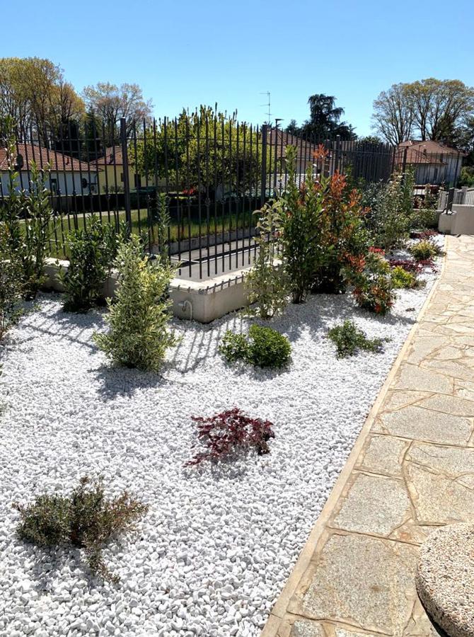 B&B Margante Somma Lombardo Bagian luar foto