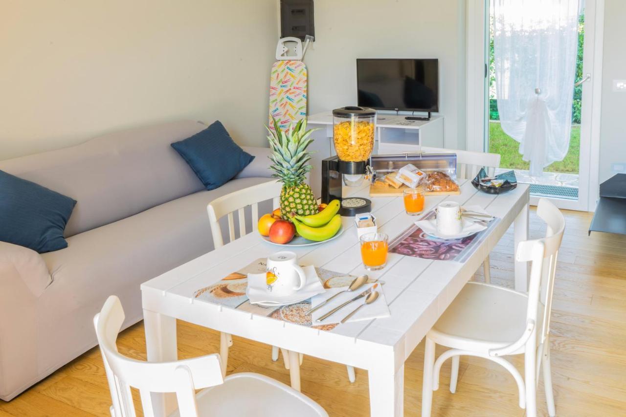 B&B Margante Somma Lombardo Bagian luar foto