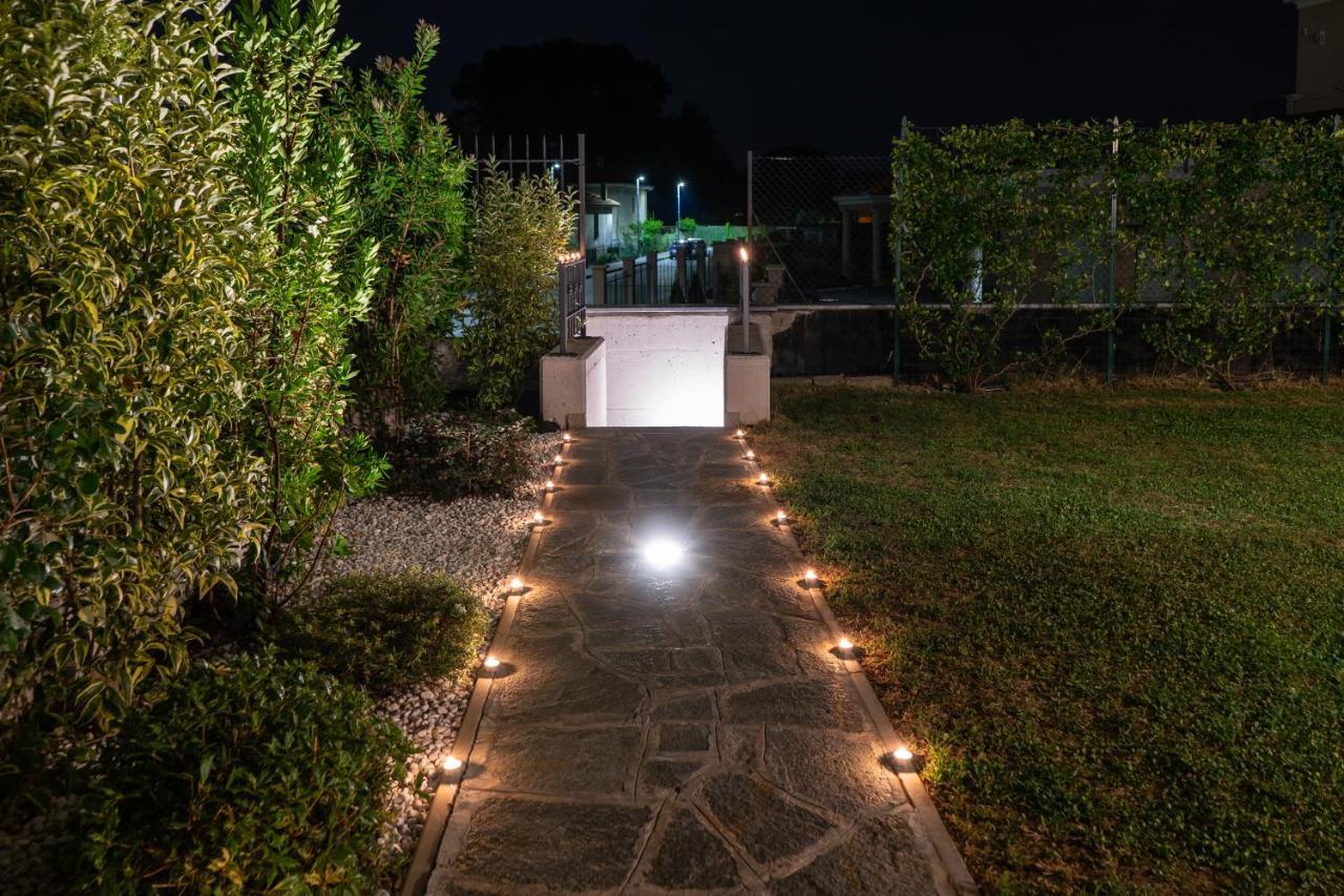 B&B Margante Somma Lombardo Bagian luar foto
